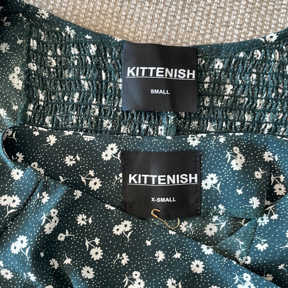 Kittenish two piece set - Picture 4 of 4